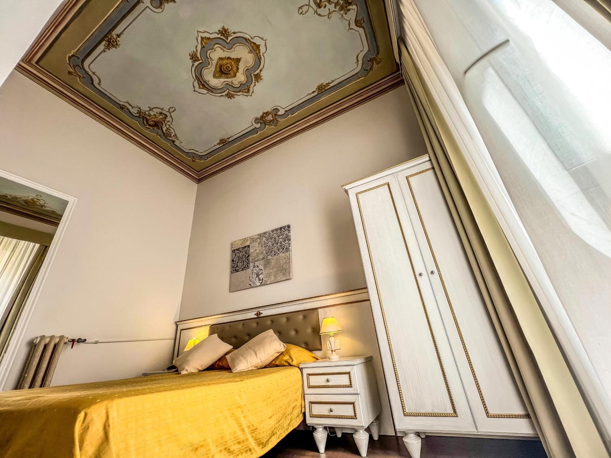 Liberty Hotel 3*